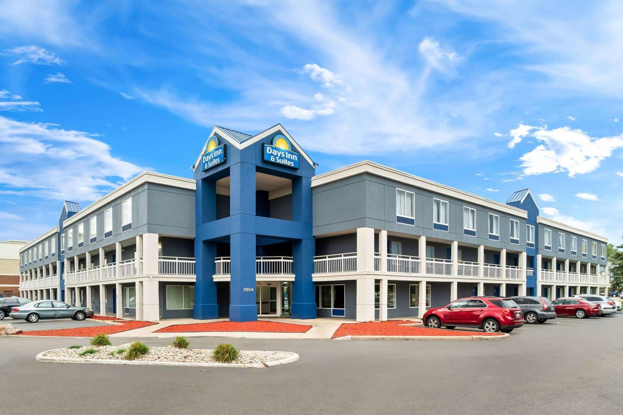 Days Inn & Suites By Wyndham Warren Εξωτερικό φωτογραφία