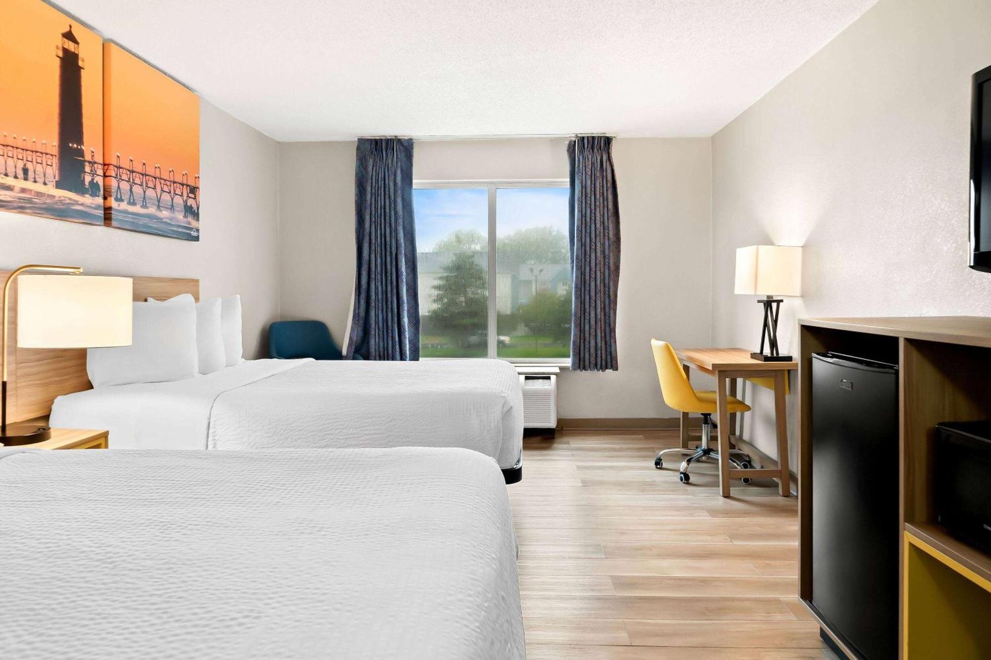 Days Inn & Suites By Wyndham Warren Εξωτερικό φωτογραφία